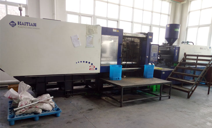 車間設備展示&mdash;&mdash;注塑機1